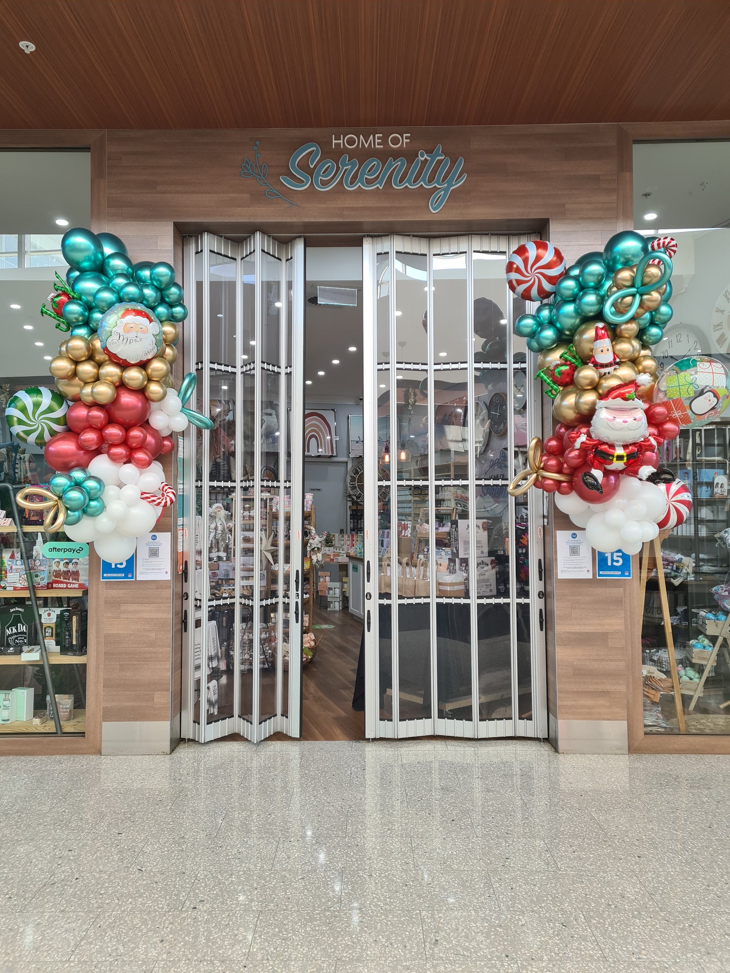 Christmas Balloon Garland