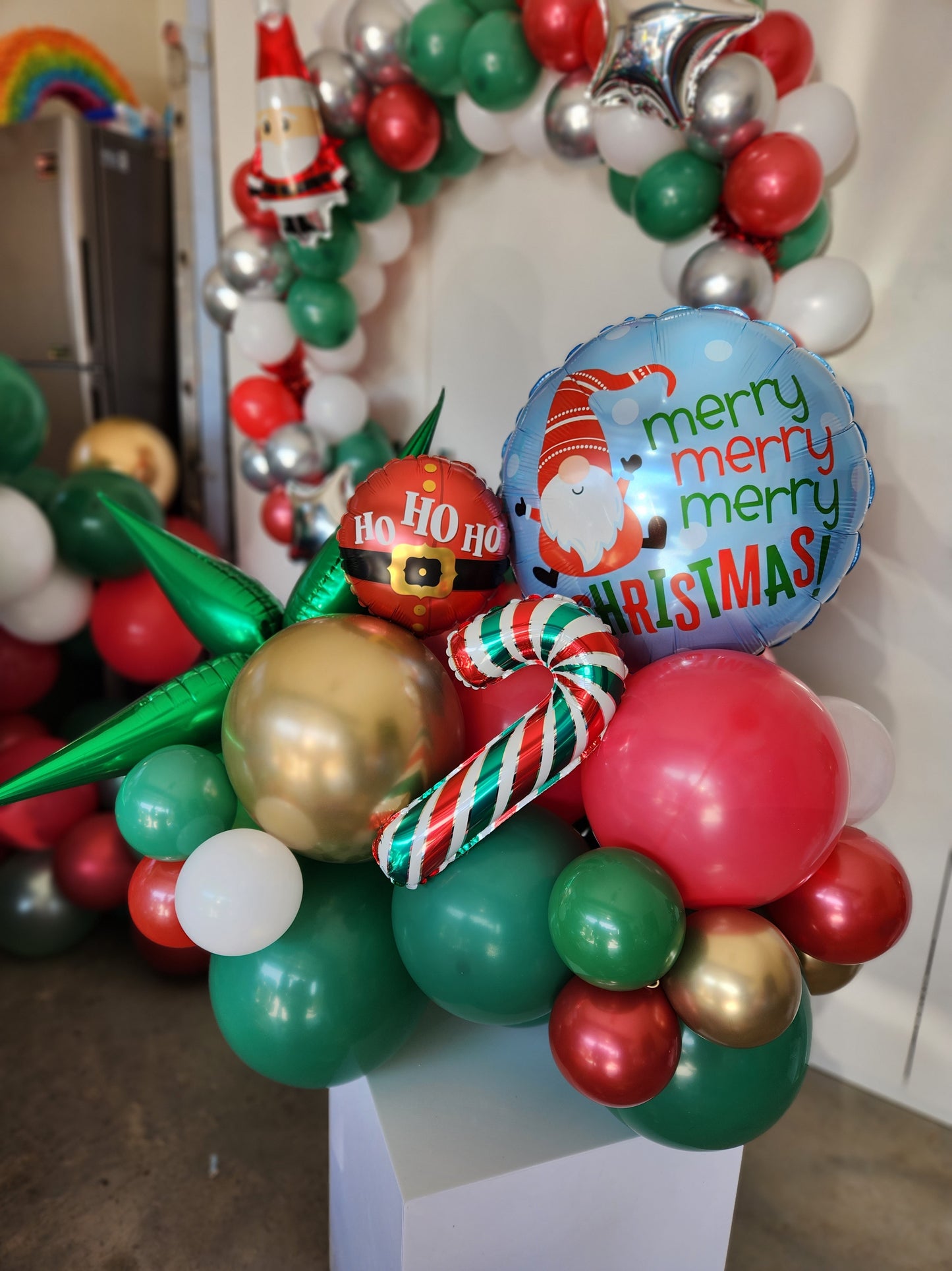 Mid size Christmas Balloon Arrangement
