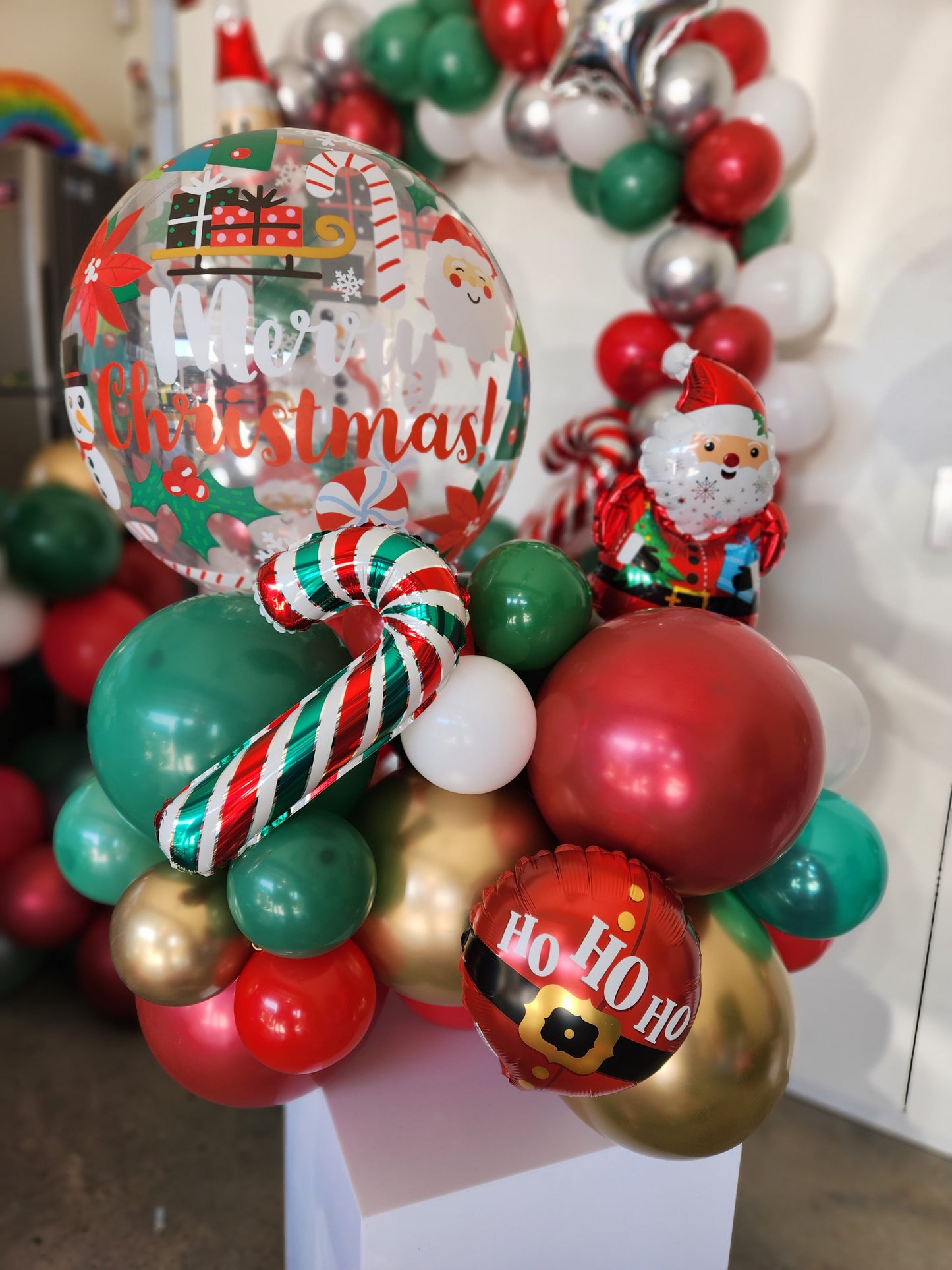 Mid size Christmas Balloon Arrangement