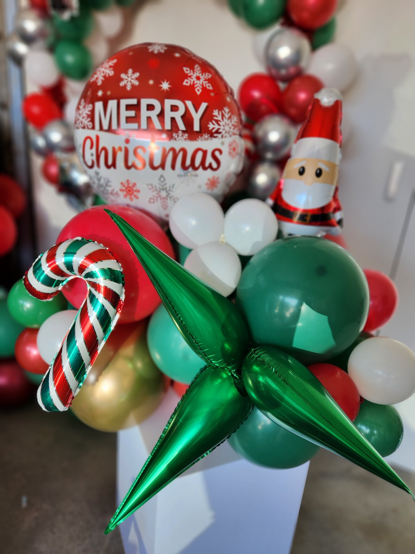 Mid size Christmas Balloon Arrangement