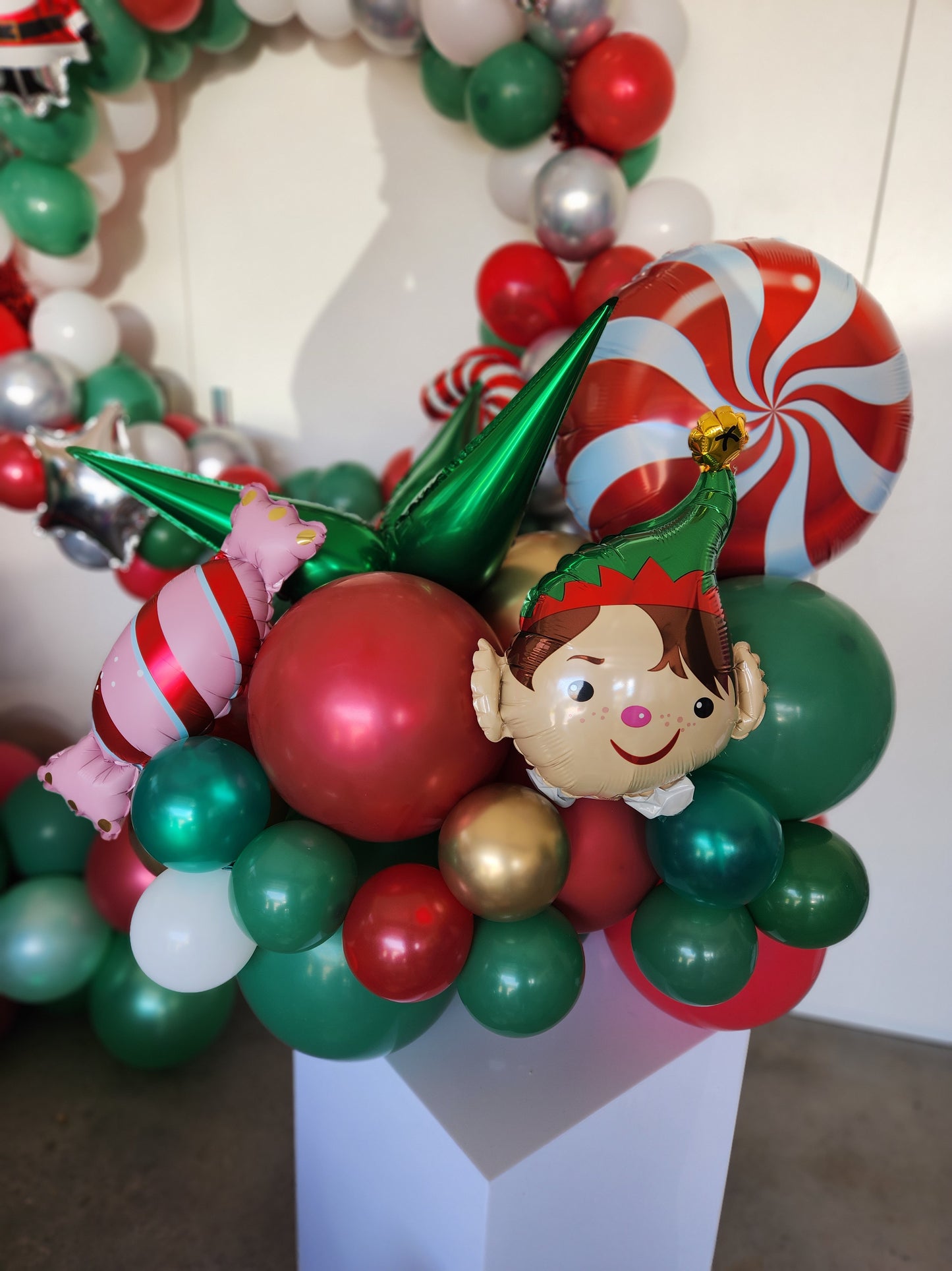 Mid size Christmas Balloon Arrangement