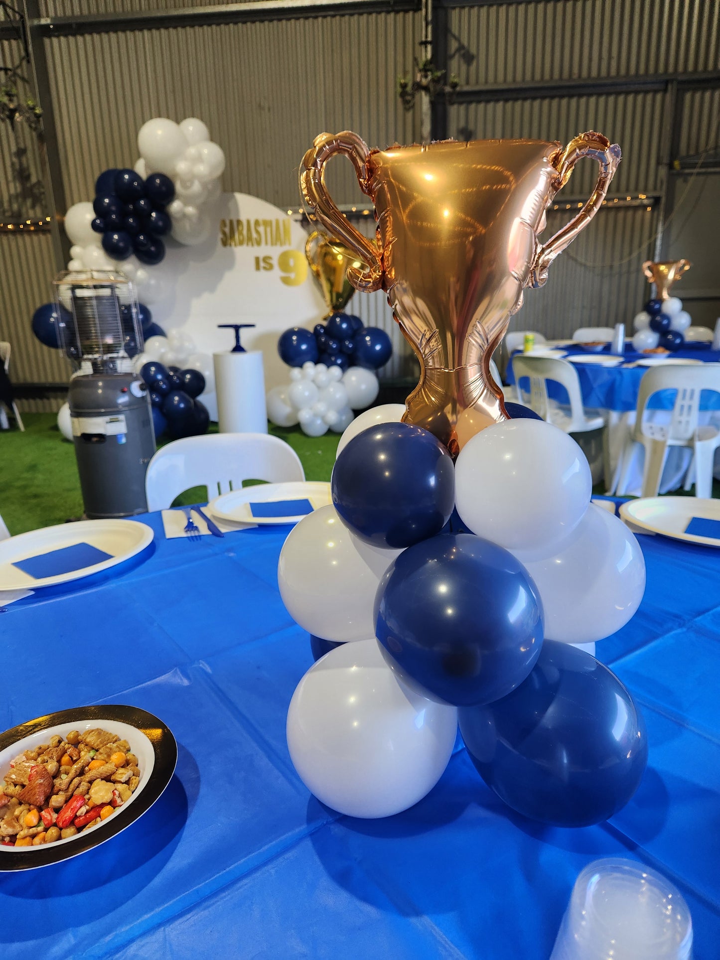 Table top with foil balloon