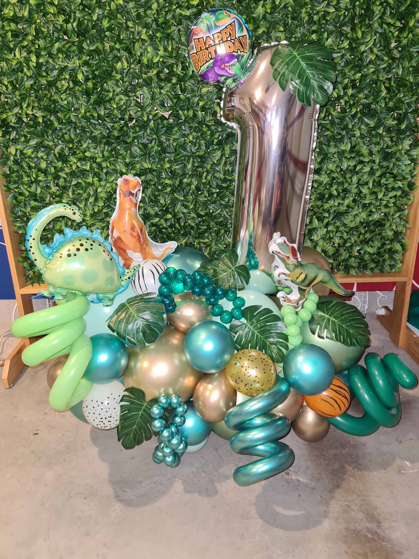 Mid Size Tower Arrangement