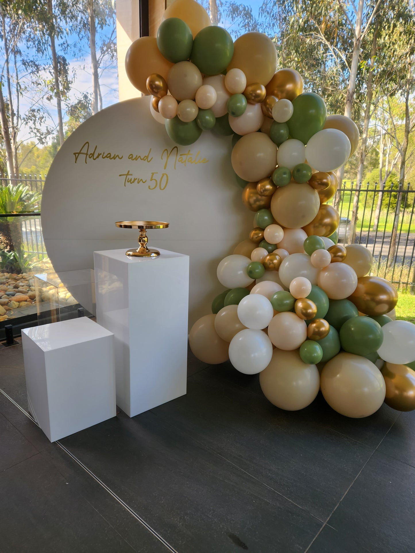 White Timber Round Wall 1.9m