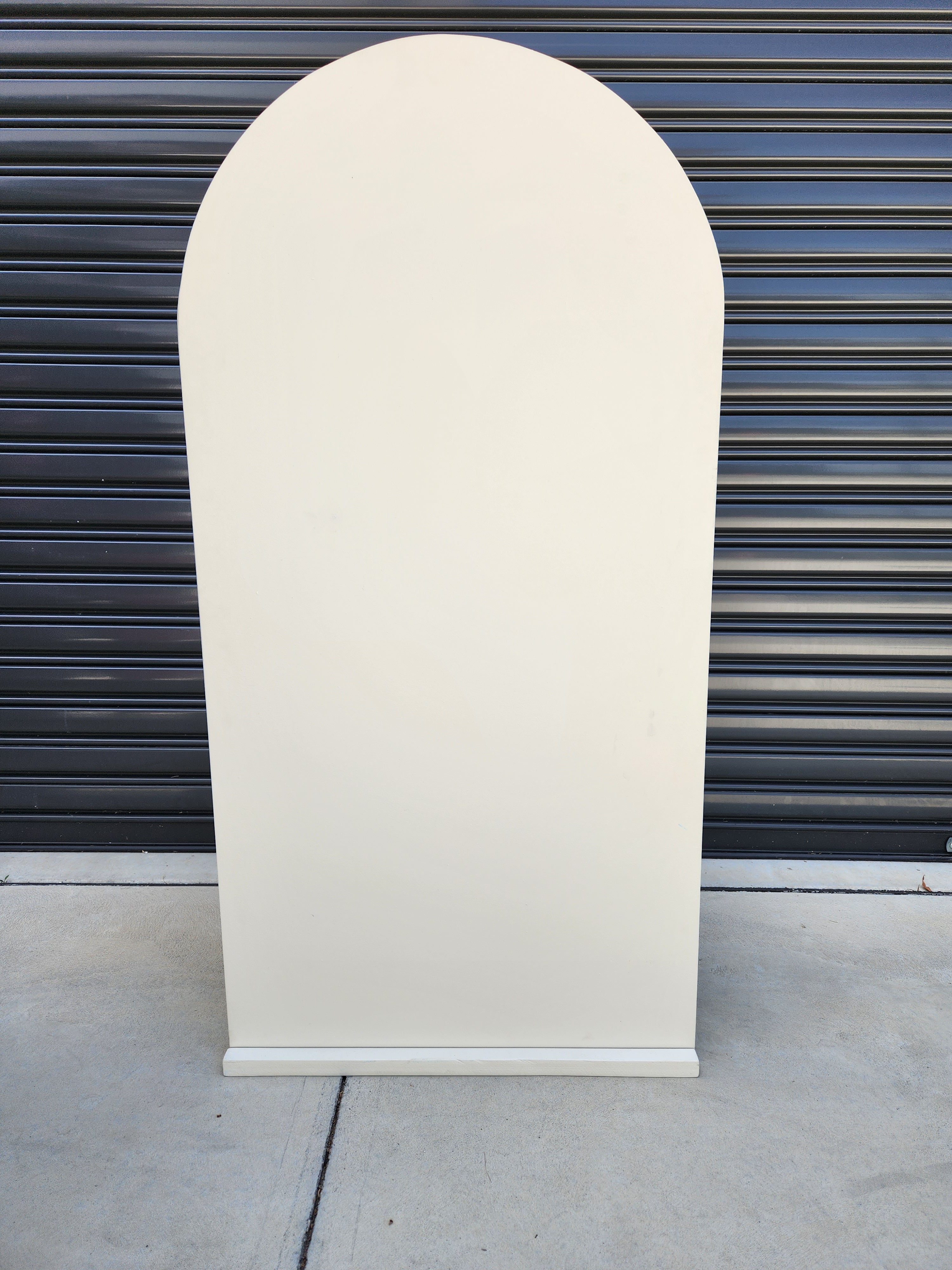 Mini Arch Beige Mini Arch – Savy Balloons