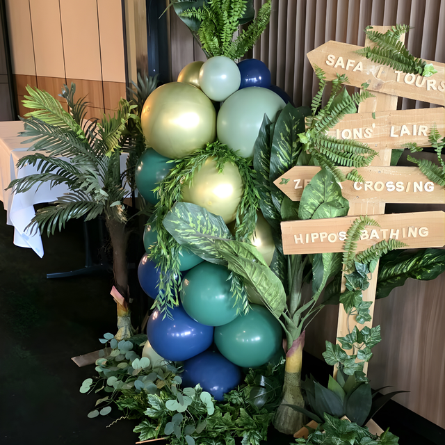 Balloon Column on stand