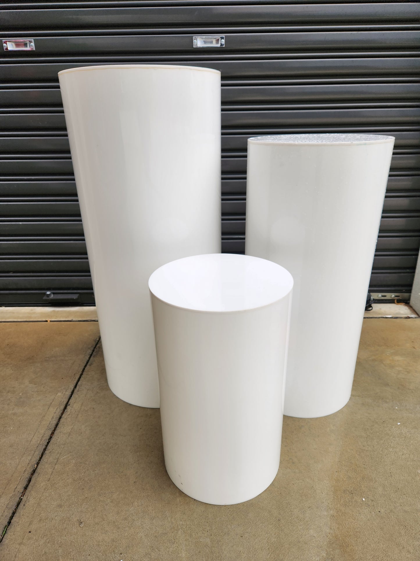 White Round Plinth